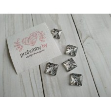 Декор для творчества "Коричневые цветы на белом"