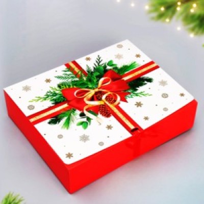 Коробки подарочные новогодние, 31*24,5*8 см, в ассортименте