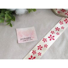 Лента атласная 25 мм "Цветы", цвет молочный/красный