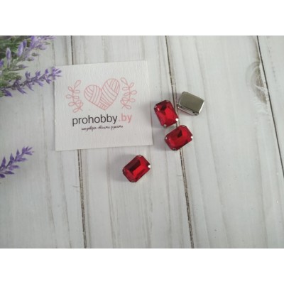 Стразы в цапах, 10*14 мм, цвет красный в серебре