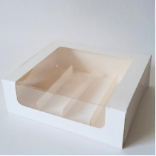 Коробка с окном и вкладышем, 19*16*6 см, цет белый