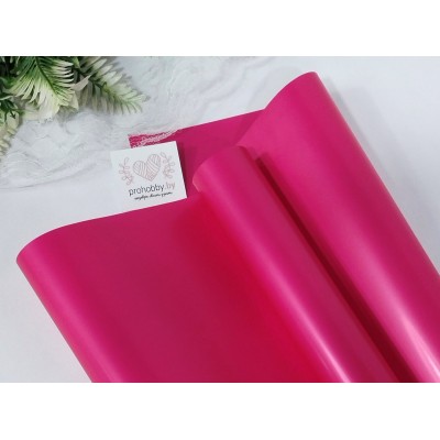 Плёнка для цветов глянцевая в рулоне, 58 см, цвет фуксия