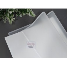 Плёнка для цветов матовая с кантом, 58*58 см, цвет прозрачный матовый/белый